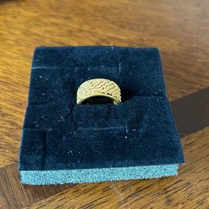 Unisex Saudi gold ring